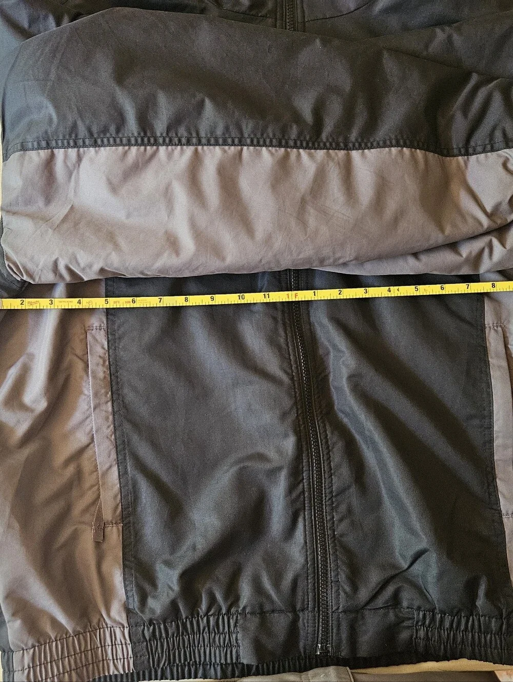 Men's Black & Gray Insulated Winter Jacket